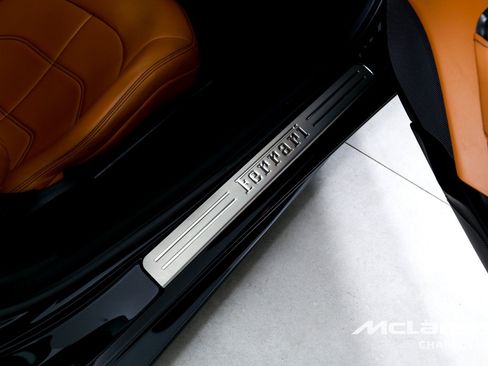 Used 2018 Ferrari 488 GTB RWD image 21