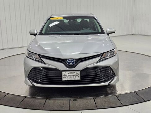 Used 2018 Toyota Camry LE image 8