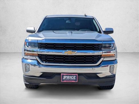Used 2018 Chevrolet Silverado 1500 LT w/ Texas Edition image 14