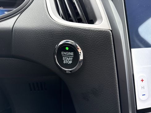 Certified 2023 Ford Edge SEL w/ Convenience Package image 22