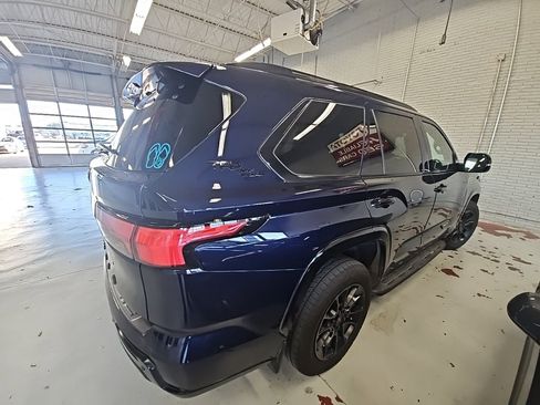 Used 2024 Toyota Sequoia 4WD image 4