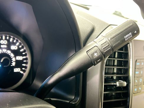 Used 2018 Ford F150 XLT image 23