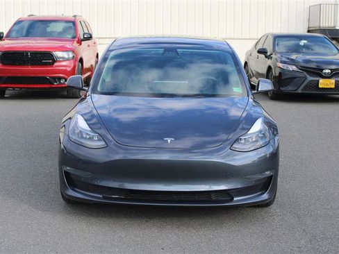 Used 2022 Tesla Model 3 Long Range image 2