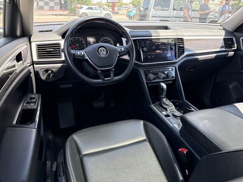 Used 2018 Volkswagen Atlas SEL AWD/4WD image 13