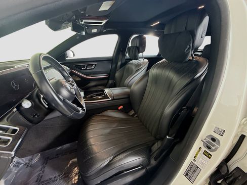 Used 2022 Mercedes-Benz S 500 S 500 w/ AMG Line Package image 22