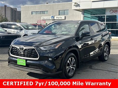 Used 2022 Toyota Highlander XLE image 5