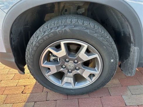 Used 2023 Honda Passport TrailSport image 2