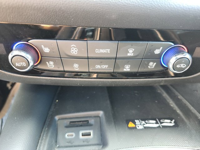 Used 2022 Buick Enclave Avenir w/ Trailering Package, 5000 lbs. AWD/4WD image 18