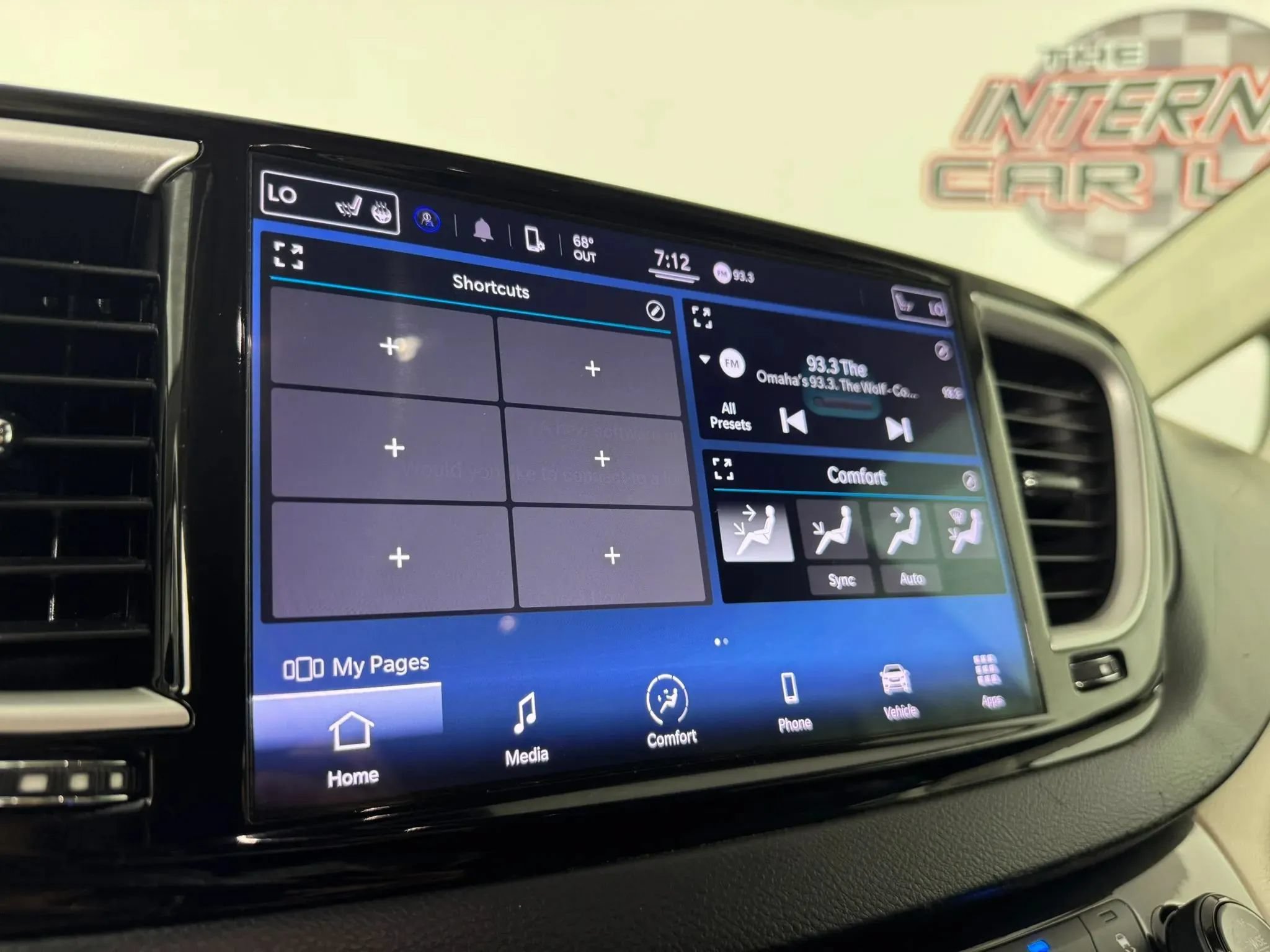 Used 2022 Chrysler Pacifica Touring-L FWD image 18