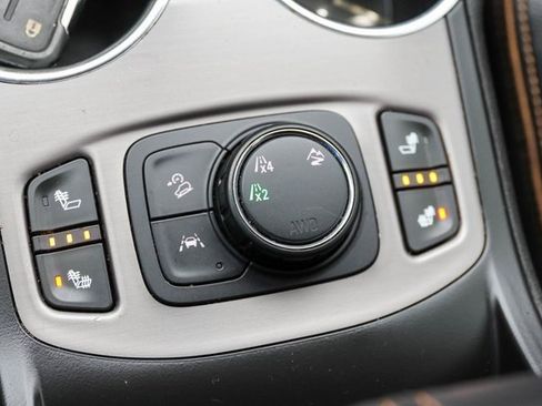 Used 2023 GMC Terrain AT4 image 24