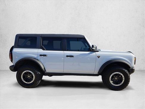 Used 2023 Ford Bronco Badlands w/ Sasquatch Package AWD/4WD image 4