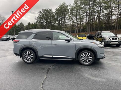 Certified 2022 Nissan Pathfinder Platinum w/ Cargo Package image 2