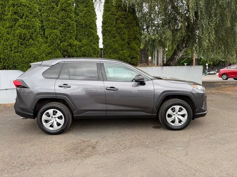 Certified 2021 Toyota RAV4 LE w/ Carpet Mat Package (TMS) AWD/4WD image 11