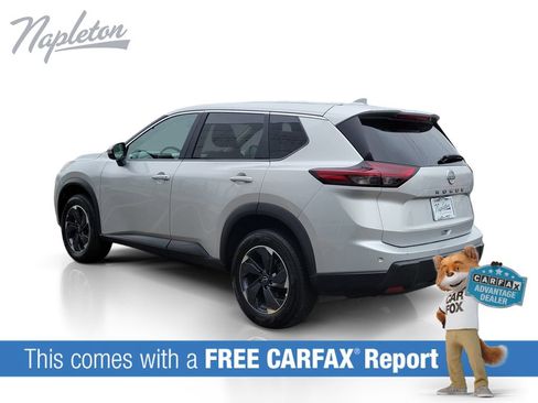Used 2025 Nissan Rogue SV FWD image 3