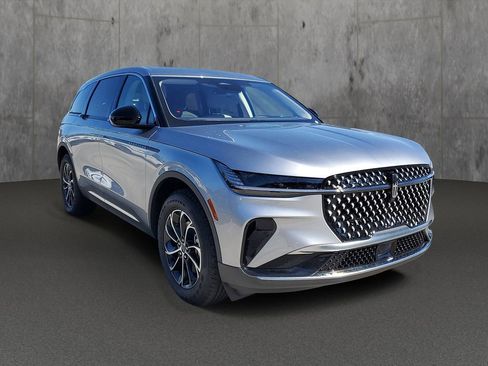 New 2026 Lincoln Nautilus Premier AWD/4WD image 31