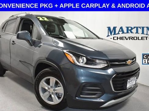 Certified 2022 Chevrolet Trax LT w/ LT Convenience Package FWD image 1