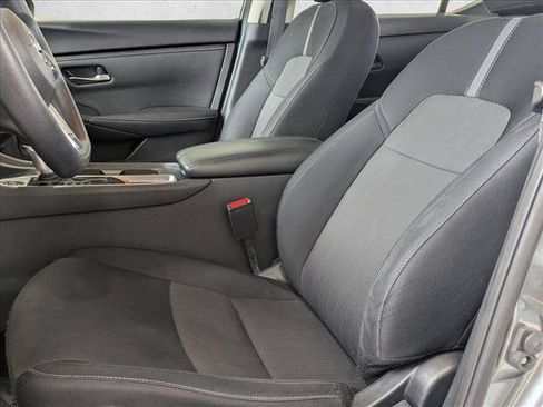 Used 2024 Nissan Sentra SV FWD image 15