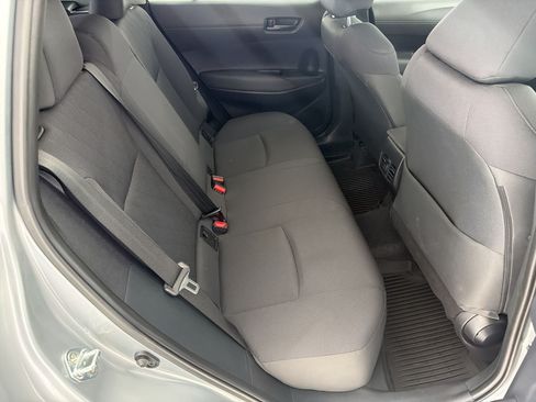 Used 2024 Toyota Corolla Cross LE FWD image 28