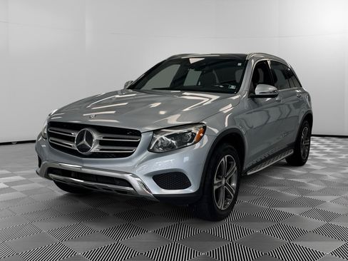 Used 2016 Mercedes-Benz GLC 300 4MATIC image 4