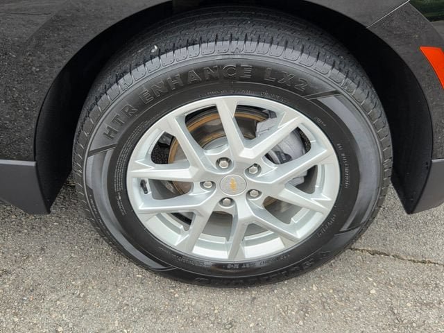 Used 2024 Chevrolet Equinox LT AWD/4WD image 17