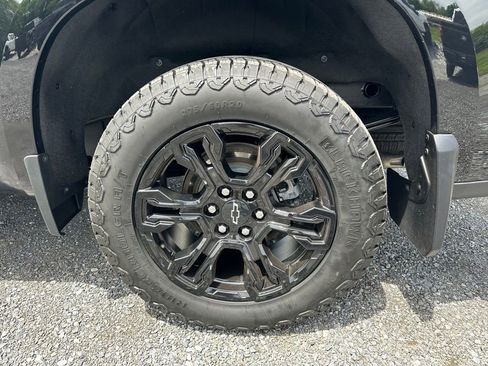 Used 2024 Chevrolet Silverado 1500 RST w/ Z71 Off-Road Package AWD/4WD image 14