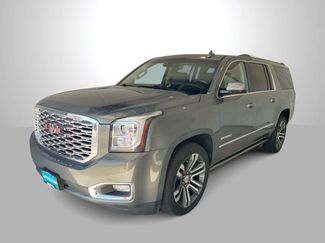 Used 2018 GMC Yukon XL Denali w/ Denali Ultimate Package AWD/4WD video 1