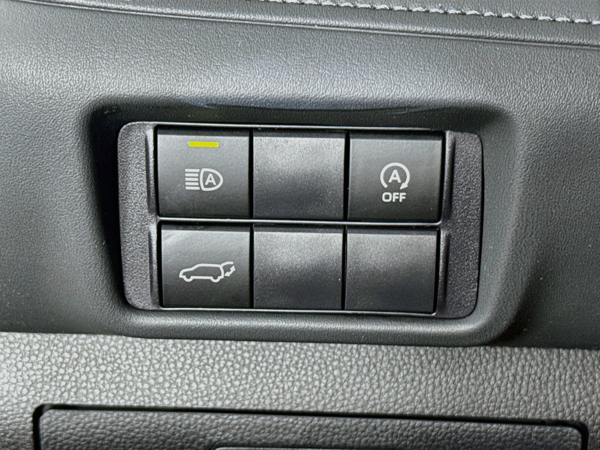 Used 2026 Toyota Highlander XLE AWD/4WD image 11