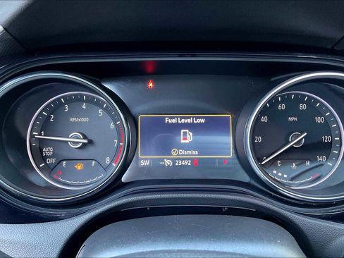 Used 2022 Buick Encore GX Select w/ Sport Touring Package image 24