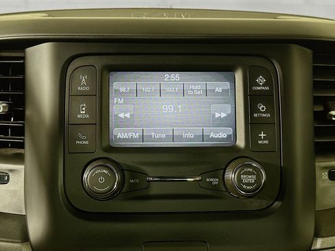 Used 2024 RAM 2500 Tradesman w/ Chrome Appearance Group image 24