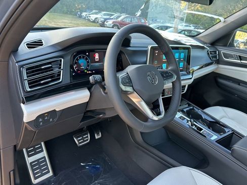 New 2026 Volkswagen Atlas Cross Sport SEL Premium R-Line AWD/4WD image 23