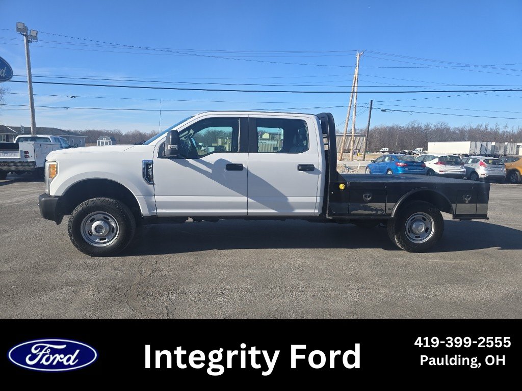 Used 2017 Ford F250 XL w/ Power Equipment Group AWD/4WD image 1