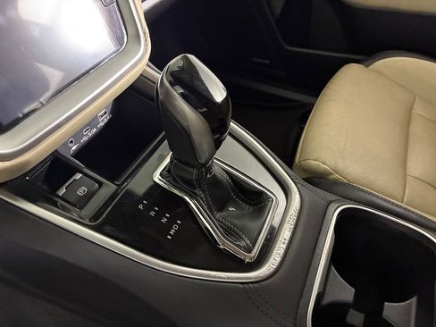 Used 2023 Subaru Outback Limited image 19