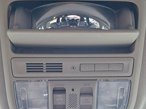 Used 2016 Honda Odyssey EX-L image 30