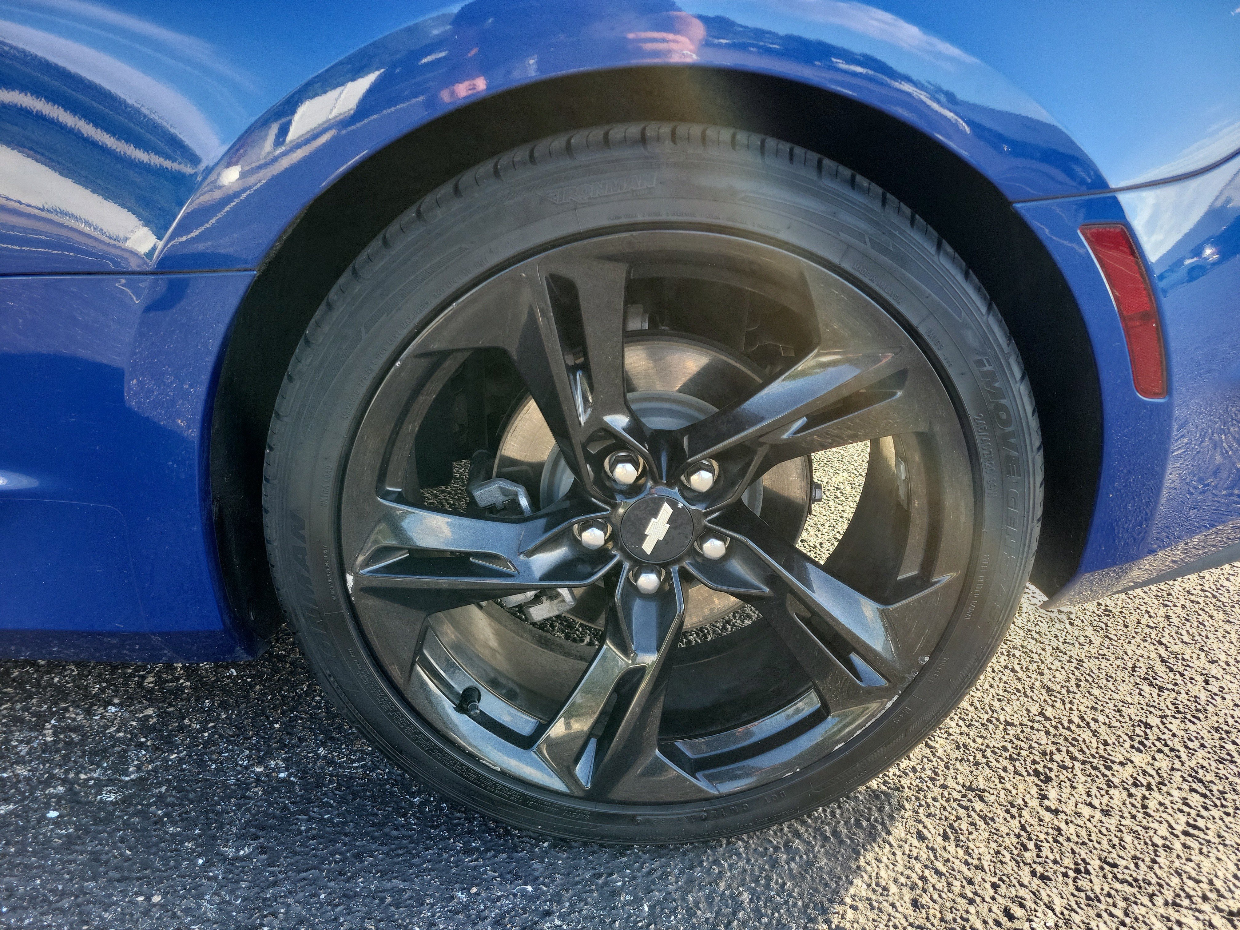 Used 2019 Chevrolet Camaro LT w/ Black Appearance Package RWD image 8