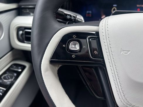 New 2026 Lincoln Aviator Black Label AWD/4WD image 33