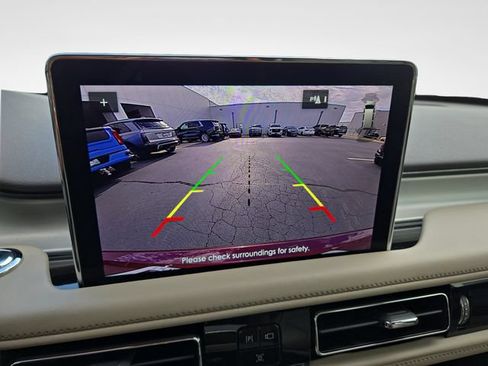 Used 2022 Lincoln Aviator AWD w/ Premium Package image 24