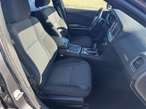 Certified 2022 Dodge Charger SXT w/ Cold Weather Package image 13