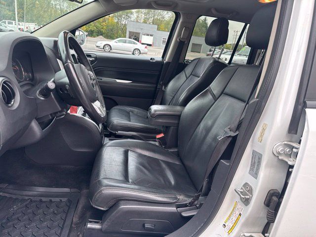 Used 2017 Jeep Compass High Altitude AWD/4WD image 12