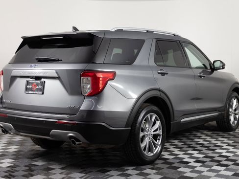 Used 2021 Ford Explorer Limited w/ Equipment Group 301A AWD/4WD image 7