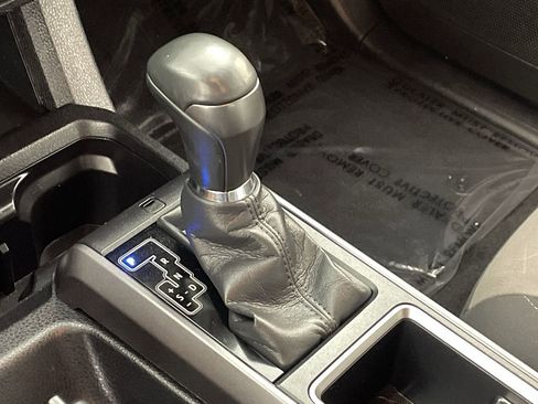 Used 2023 Toyota Tacoma TRD Off-Road image 16