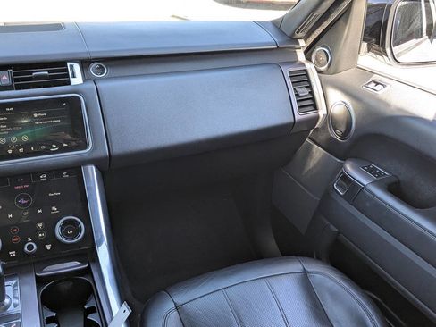 Used 2018 Land Rover Range Rover Sport HSE image 15