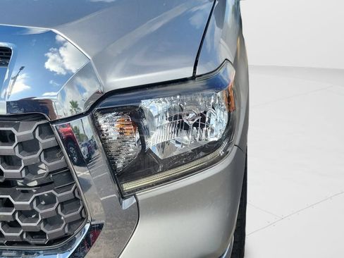Used 2018 Toyota Tundra SR5 w/ SR5 Upgrade Package RWD image 24