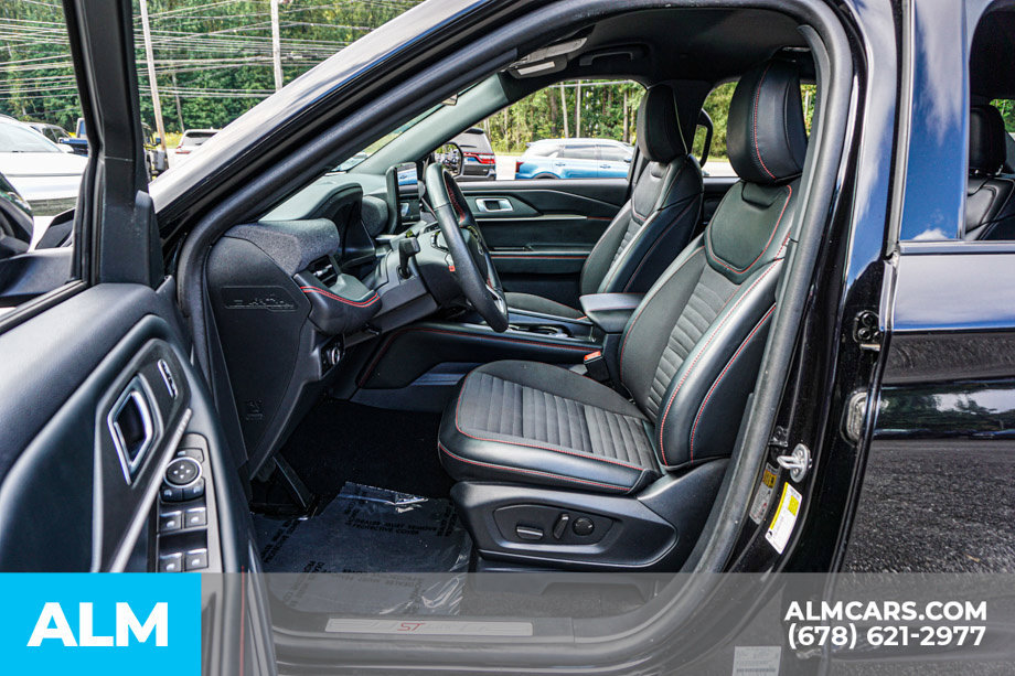 Used 2025 Ford Explorer ST-Line AWD/4WD image 18