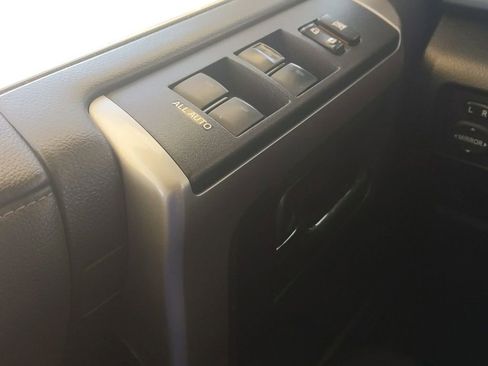 Used 2022 Toyota 4Runner Limited AWD/4WD image 28