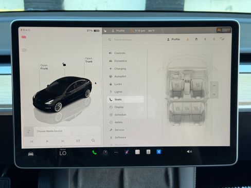 Used 2023 Tesla Model 3 Standard Range RWD image 26
