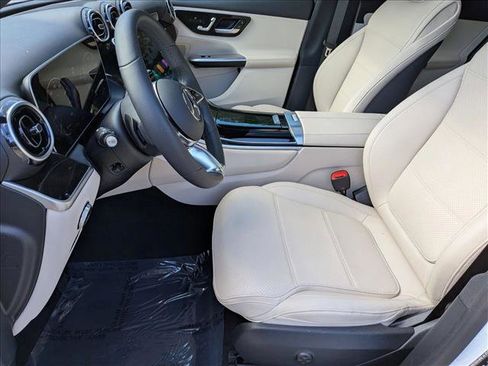 Used 2026 Mercedes-Benz GLC 300 4MATIC image 16