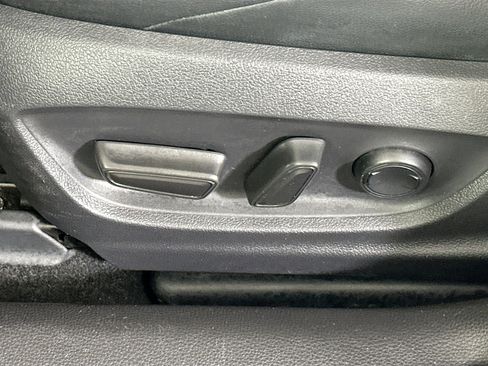 Used 2023 Toyota Corolla XSE FWD image 13