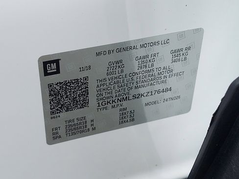 Used 2019 GMC Acadia SLT w/ LPO, Floor Liner Package image 24