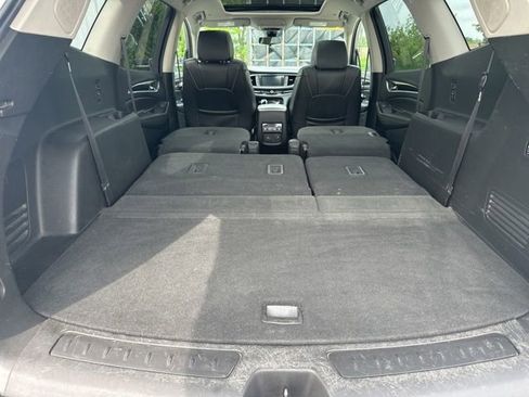 Used 2019 Buick Enclave Avenir w/ Avenir Technology Package AWD/4WD image 57