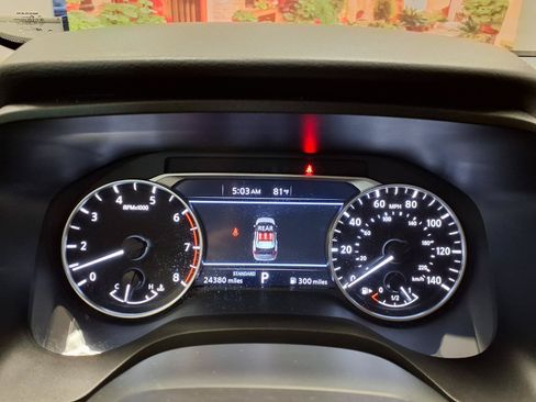 Used 2025 Nissan Rogue SV FWD image 28